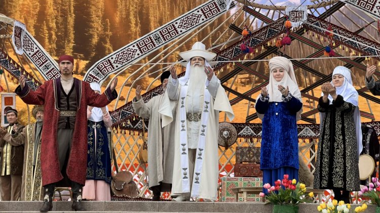 EIU students at the ethnodesign fair in Almaty